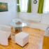 Sitzecke mit TV